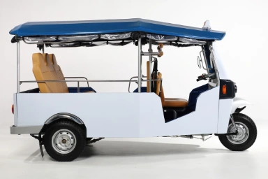 Side view of SunTukTuk